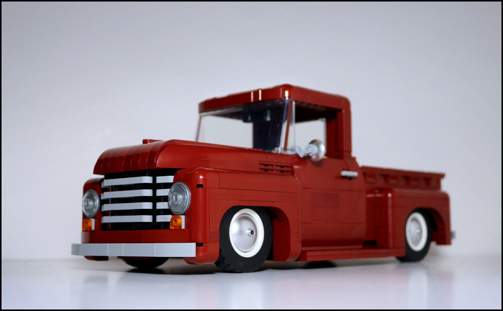 1950s-pickup-truck-lego-moc-1.jpg